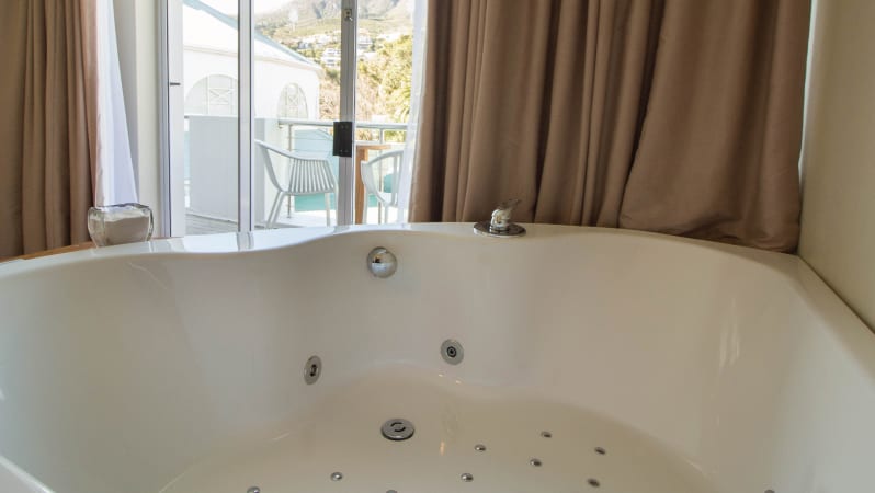 The Bay Hotel-Premier Mountain Rooms 3_6884